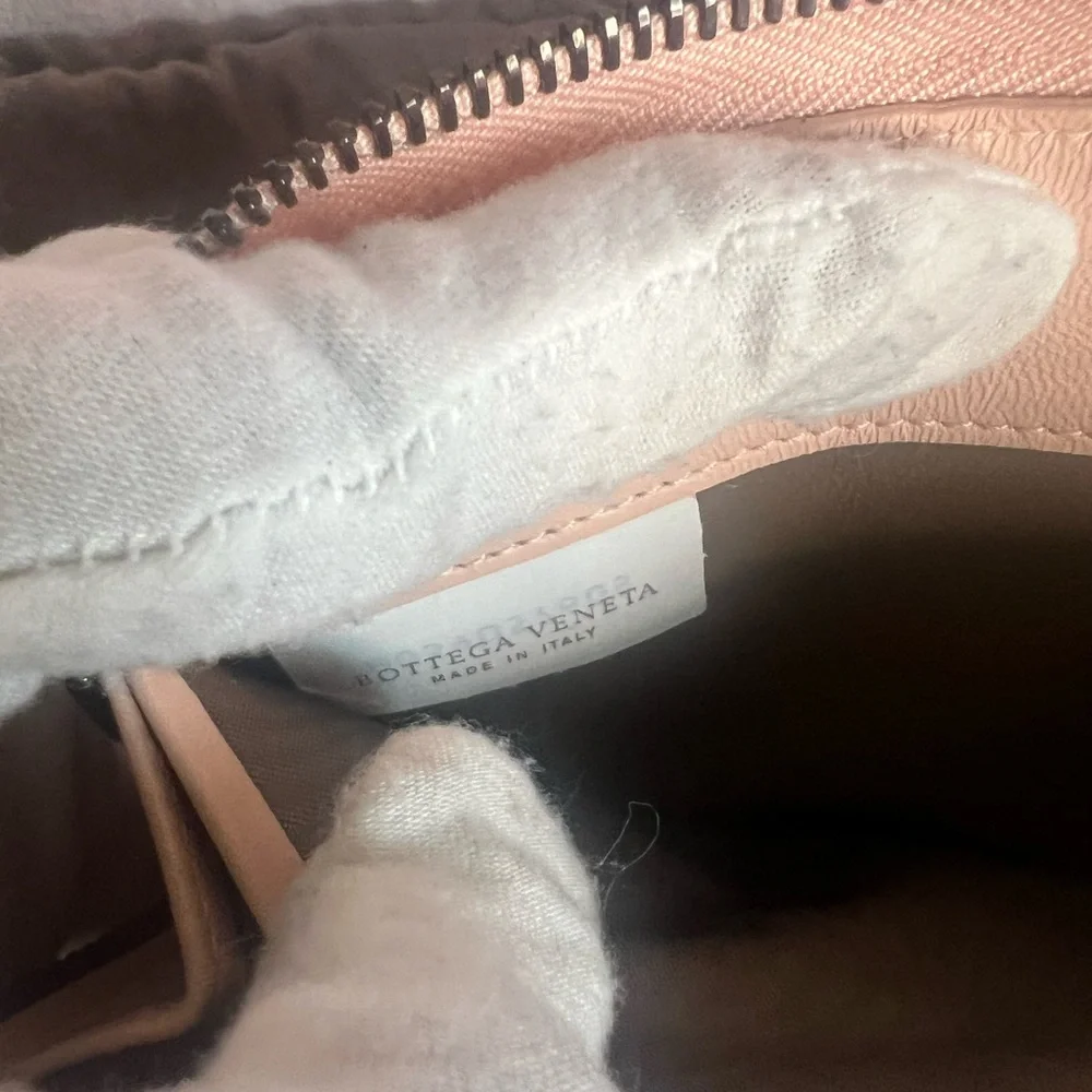 Bottega Veneta Nappa Intrecciato Zip Around wallet. - Picture 12 of 16
